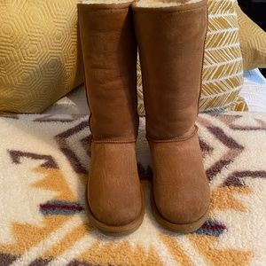 UGG🔅 Classic Boots Tall 5815 -Size 7 EUC